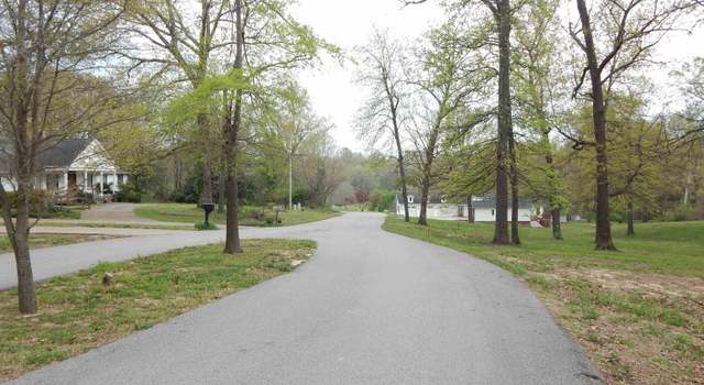 Photo of 107 Kyabram Dr, Benton, KY 42025