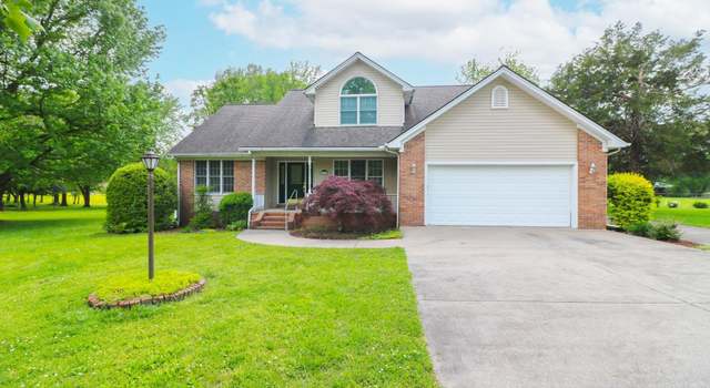 Photo of 800 Christa Dr, Paducah, KY 42003