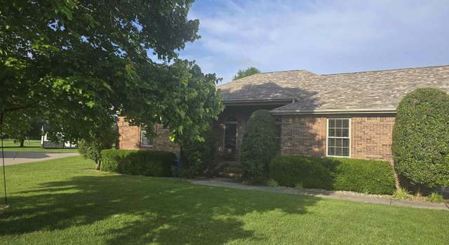 Photo of 300 Willow Cv, Paducah, KY 42003