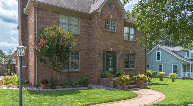 Photo of 210 Pinebrook Dr, Paducah, KY 42001