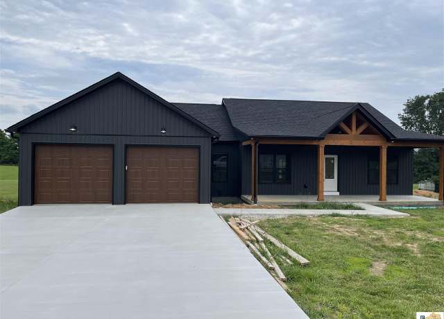 Property at 50 Lakeside Pl, Campbellsville, KY 42718, 3 beds, 2.5 baths