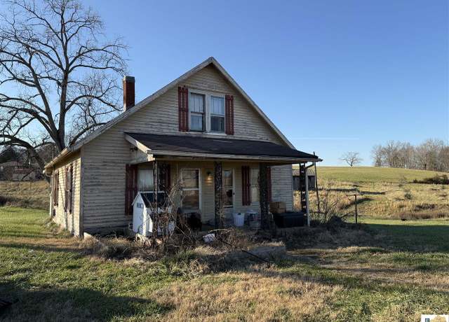 Property at 946 Montpelier Rd, Columbia, KY 42728, 2 beds, 1 bath