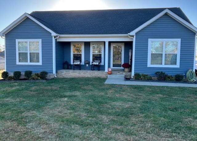 Property at 245 Circle Rd, Scottsville, KY 42164, 3 beds, 2 baths