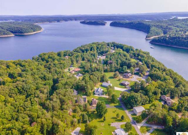 Property at 1580 Harbor Springs Rd, Jamestown, KY 42629, 3 beds, 2 baths