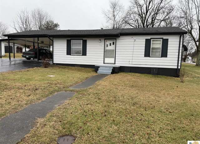 Property at 111 Smith St, Columbia, KY 42728, 3 beds, 1 bath