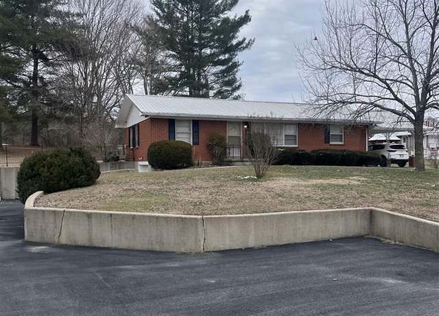 Property at 1808 Green Valley Dr, Glasgow, KY 42141, 3 beds, 1 bath