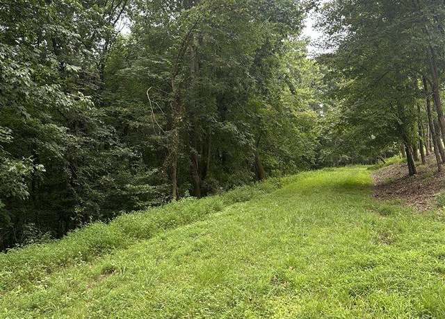 Property at 915 Cherokee Rd, Lucas, KY 42156