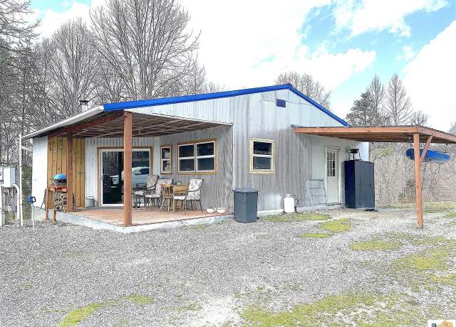 Property at 427 Charlie Morrison Rd, Columbia, KY 42728, 1 bed, 1 bath