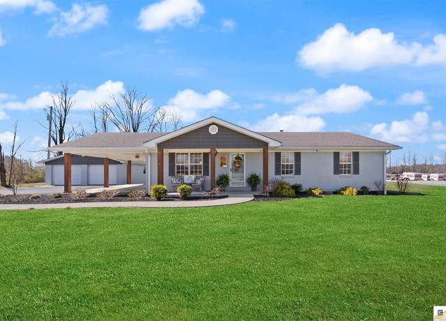 Property at 1189 N Main St, Jamestown, KY 42629, 3 beds, 1 bath