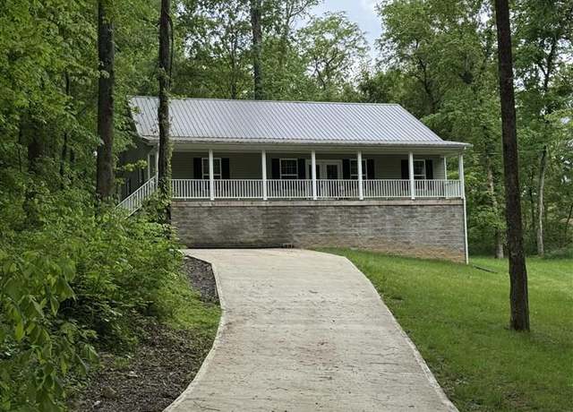 Property at 482 Whispering Woods Rd, Glasgow, KY 42141, 3 beds, 2 baths