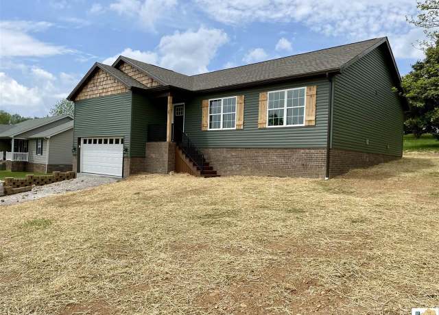 Property at 111 Mac Tavish Ln, Glasgow, KY 42141, 3 beds, 2 baths