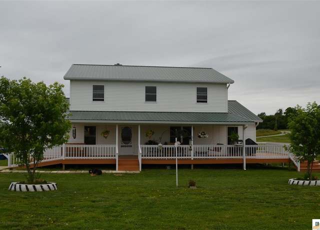 Property at 3900 Lyon School Rd, Glasgow, KY 42141, 11 beds, 3 baths