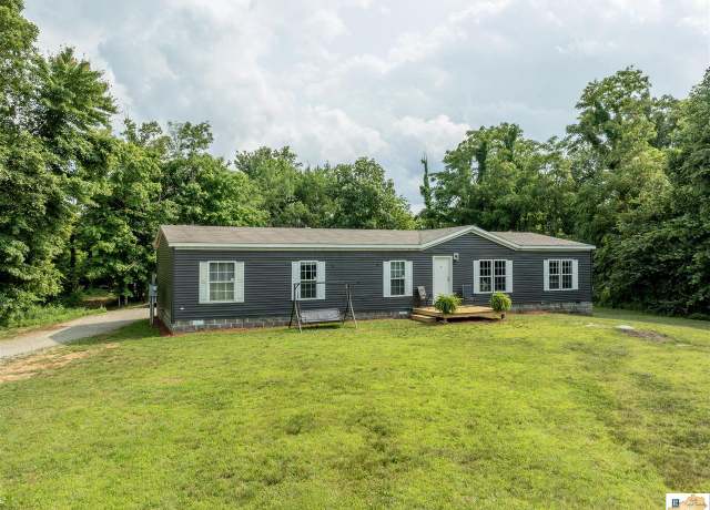 Property at 136 Martin Cemetery Rd, Beaumont, KY 42124, 6 beds, 2 baths