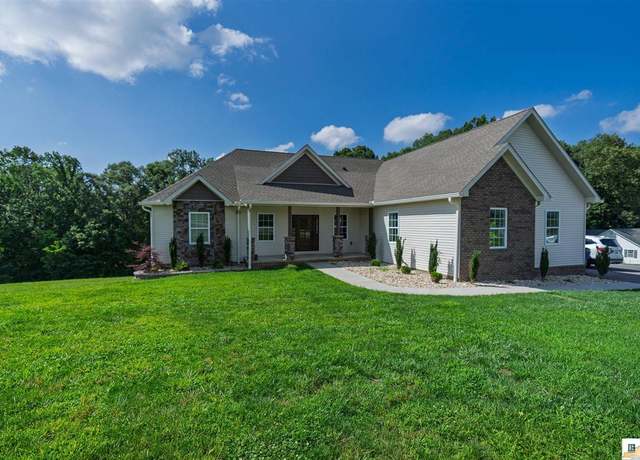 Property at 159 Certain Ln, Glasgow, KY 42141, 5 beds, 3 baths
