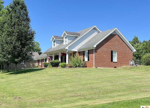 Property at 701 Coy Trce, Columbia, KY 42728, 4 beds, 2 baths