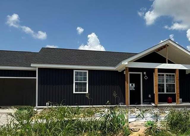 Property at 2698 Poplar Spring Rd, Glasgow, KY 42141, 3 beds, 2 baths