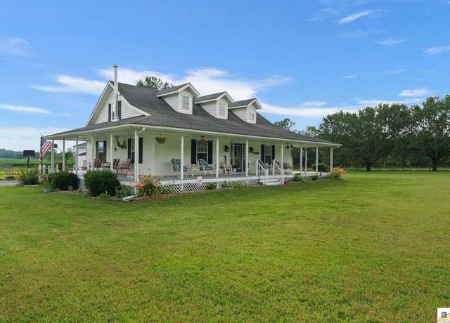 Property at 11701 Burkesville Rd, Summer Shade, KY 42166, 4 beds, 2 baths
