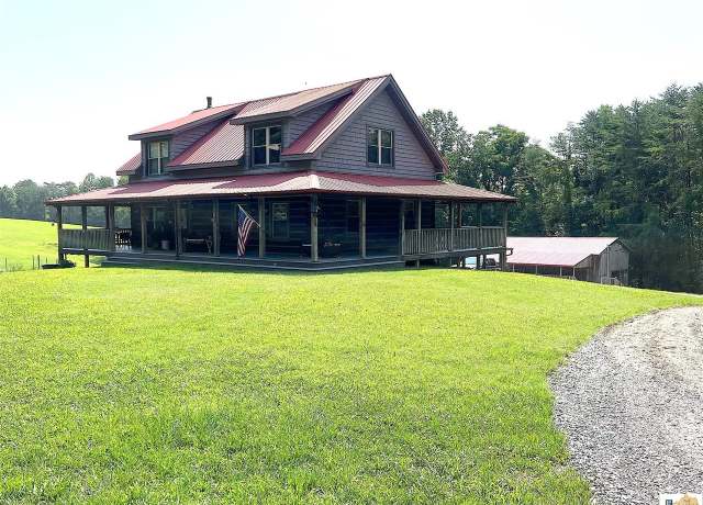 Property at 3192 Greenbriar Rd, Columbia, KY 42728, 3 beds, 3 baths