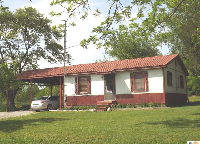 Property at 344 Oak Grove Church Rd, Park City, KY 42160, 2 beds, 1 bath