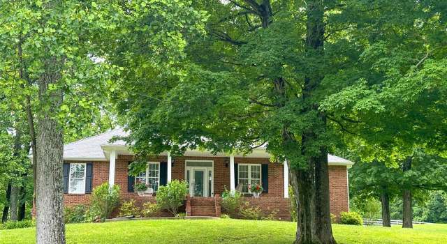 Photo of 146 Derby Dr, Columbia, KY 42728