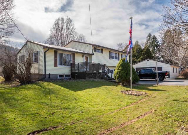 Property at 70 School View Rd, Roxbury, NY 12434, 4 beds, 2.5 baths