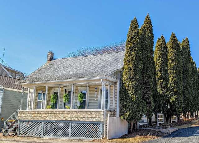 Property at 110 N Washington St, Athens, NY 12015, 2 beds, 1 bath