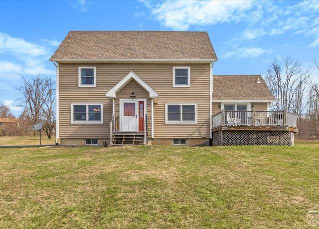 Property at 124 Society Hill Rd, Greenville, NY 12083, 3 beds, 2 baths