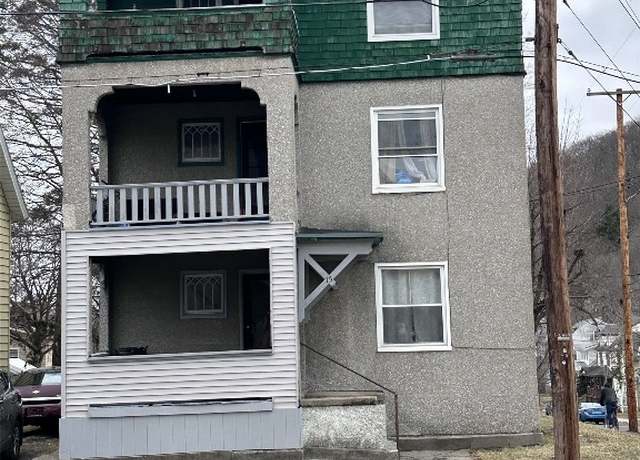 Property at 15 Carlton St, Binghamton, NY 13903, 7 beds, 3 baths