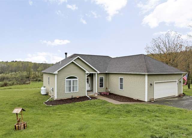 Property at 1519 Hawleyton Rd, Binghamton, NY 13903, 3 beds, 2 baths