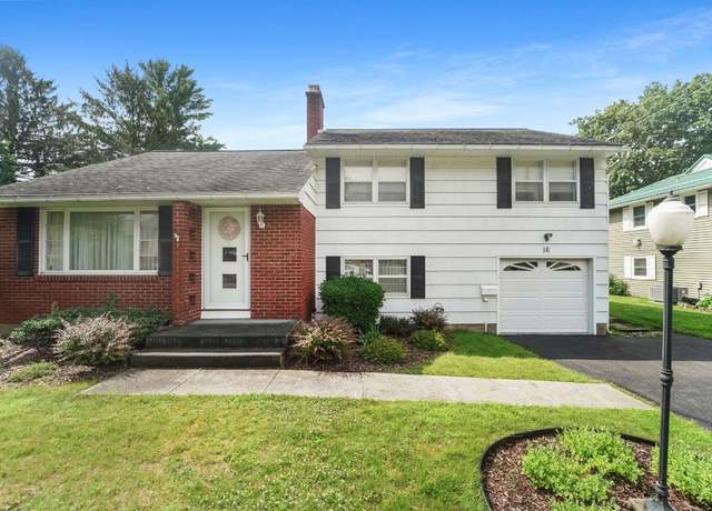 Property at 16 Ritchie Rd, Binghamton, NY 13901, 3 beds, 1.5 baths