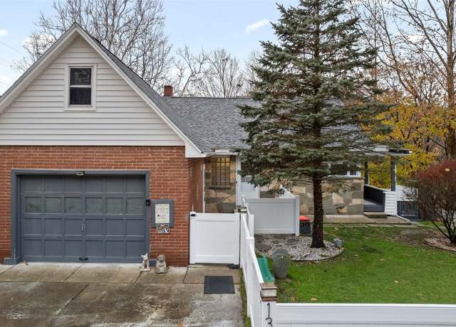 Property at 1312 Main St, Vestal, NY 13850, 2 beds, 1.5 baths