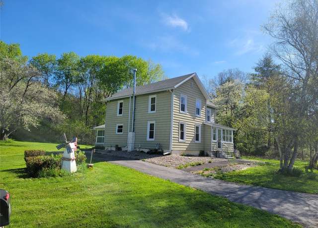 Property at 600 Cafferty Rd, Endicott, NY 13760, 4 beds, 1.5 baths