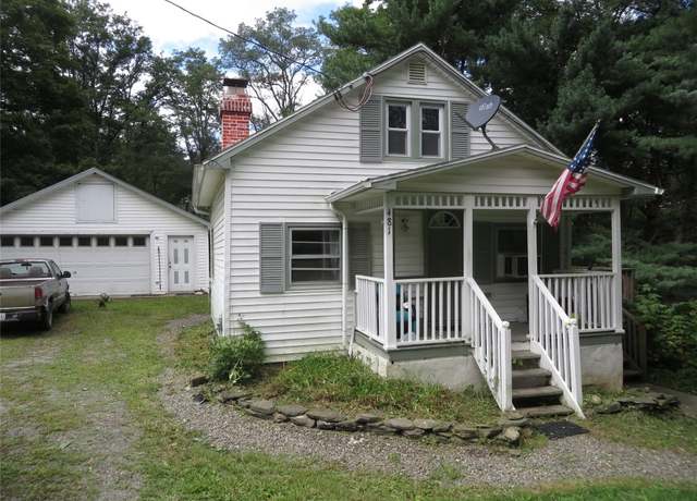 Property at 481 Crocker Rd, Binghamton, NY 13904, 2 beds, 1 bath