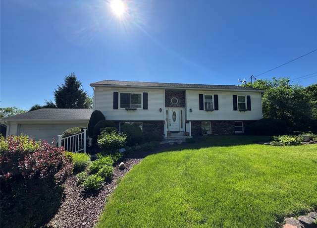 Property at 829 Rosewood Ter, Endwell, NY 13760, 5 beds, 2.5 baths