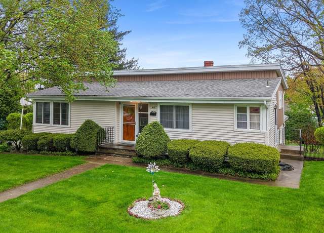 Property at 416 Kathleen Dr, Endicott, NY 13760, 4 beds, 1.5 baths