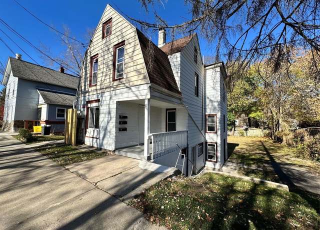 Property at 12 Phelps St, Binghamton, NY 13905, 5 beds, 3 baths