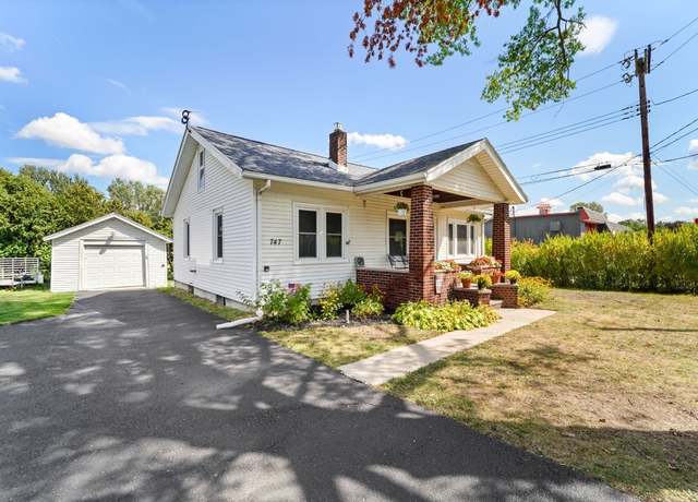 Property at 747 Conklin Rd, Binghamton, NY 13903, 3 beds, 1 bath
