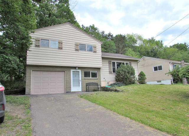 Property at 713 Country Club Rd, Vestal, NY 13850, 3 beds, 1.5 baths