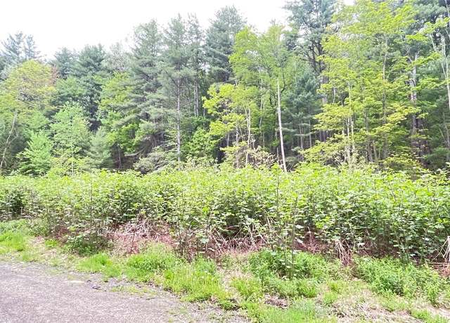 Property at 33 E Maine Rd, Johnson City, NY 13790