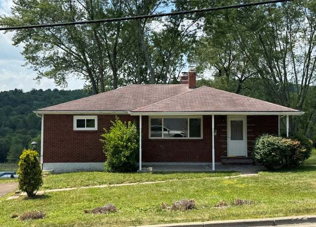 Property at 331 Boswell Rd, Endicott, NY 13760, 3 beds, 2 baths