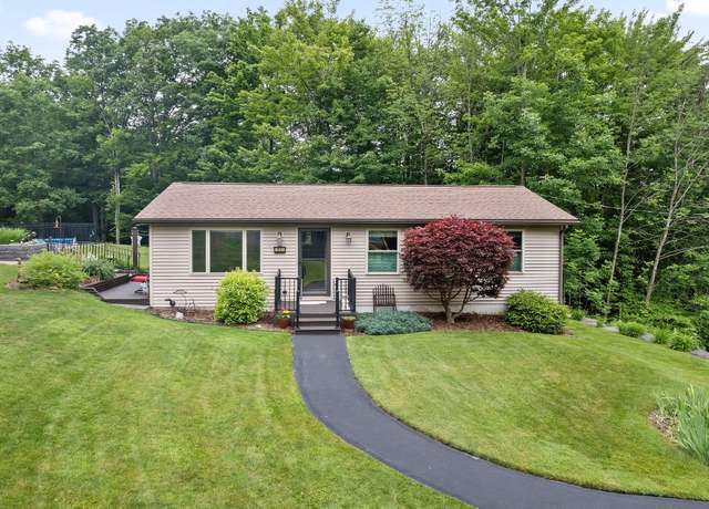 Property at 1941 Franklin St, Binghamton, NY 13903, 2 beds, 1.5 baths