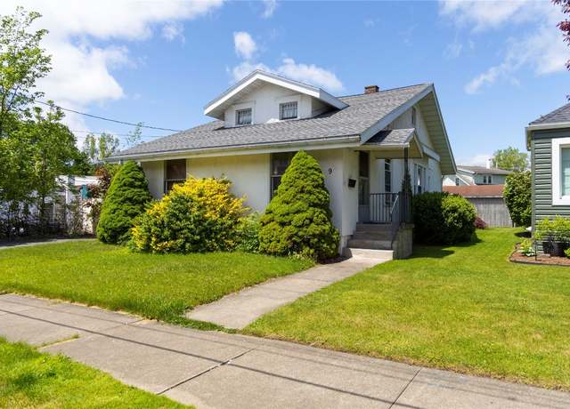 Property at 9 Dickinson Ave, Binghamton, NY 13901, 3 beds, 1 bath
