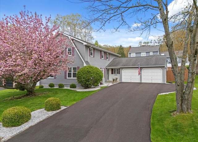 Property at 2508 Bayberry Ln, Vestal, NY 13850, 4 beds, 2.5 baths