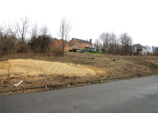 Property at 1107 Anna Maria Dr, Johnson City, NY 13790