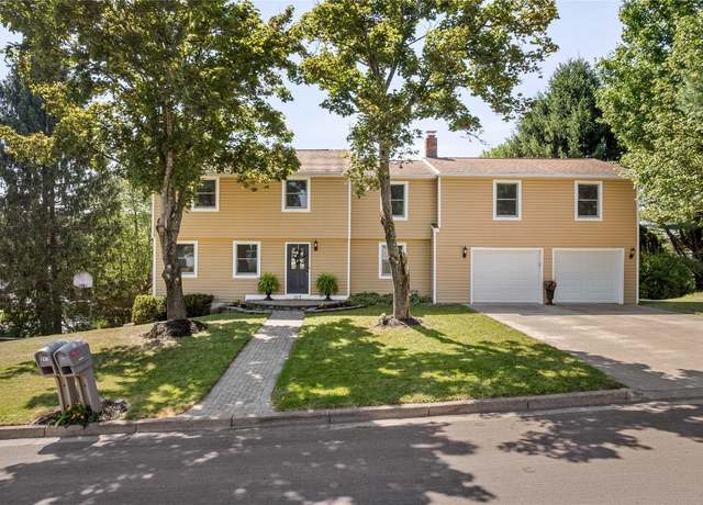 Property at 317 Hearthstone Dr, Endwell, NY 13760, 4 beds, 2.5 baths