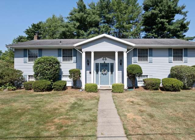 Property at 733 Catalina Blvd, Endicott, NY 13760, 4 beds, 3 baths