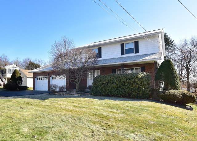 Property at 218 Dorothy St, Endicott, NY 13760, 4 beds, 2.5 baths