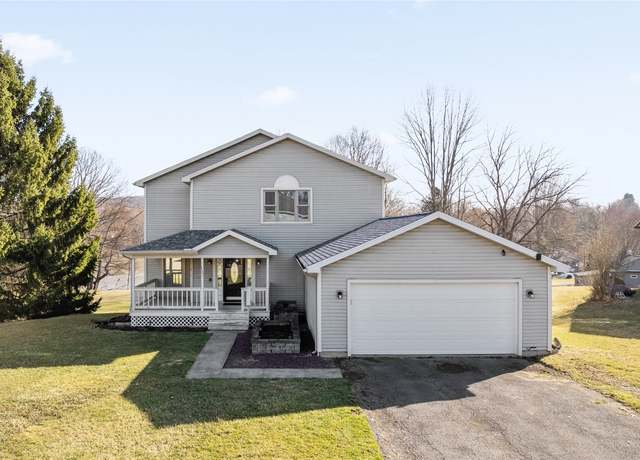 Property at 111 Gates St, Binghamton, NY 13903, 3 beds, 3.5 baths