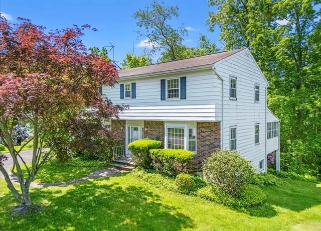 Property at 308 Robin Ln, Vestal, NY 13850, 4 beds, 3 baths