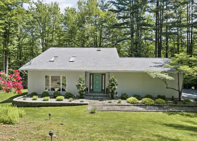 Property at 1205 Hartwick Ln, Vestal, NY 13850, 4 beds, 3 baths